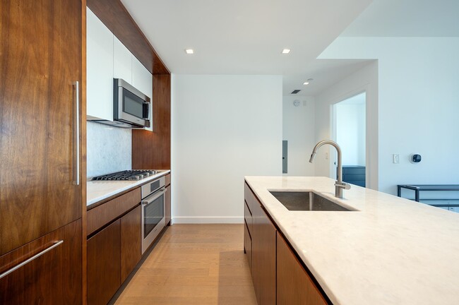 Photo - 75 Park Ln S Unit 1602