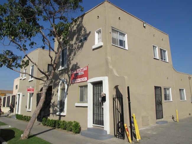 Building Photo - 1436 Walnut Ave