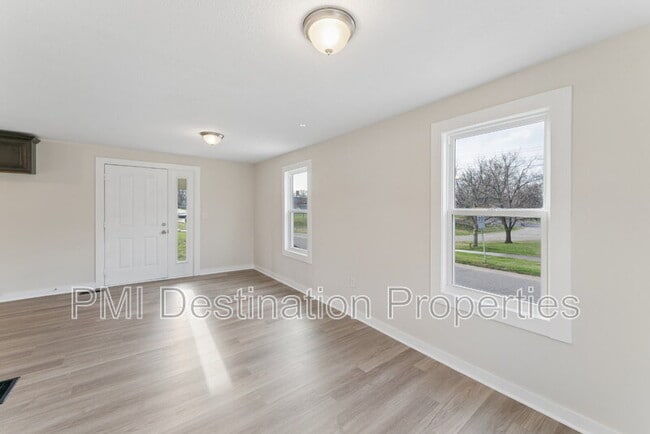 Photo - 247 Shadyside Ave