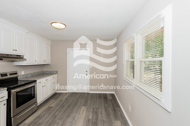 Photo - 3266 Lancing Ln