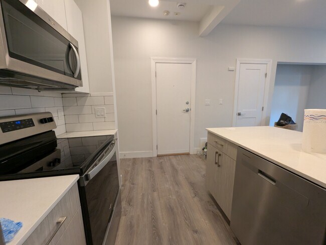 Photo - 111 Jersey St Unit 2