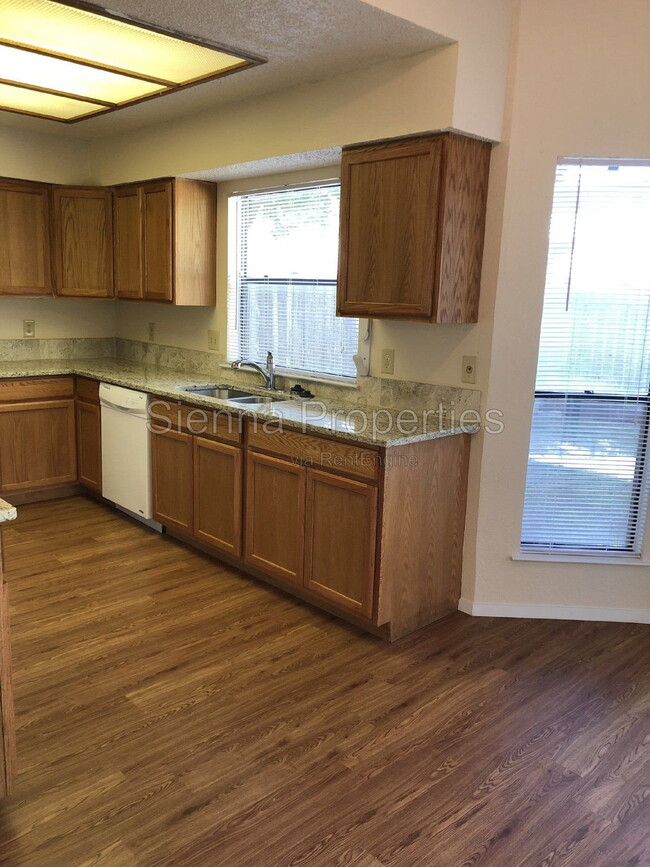 Photo - 8300 Bradford Edward Cove Unit B