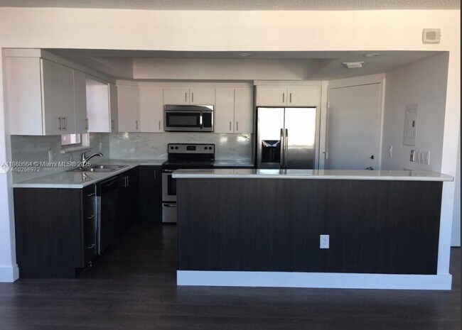 Building Photo - 1301 NE Miami Gardens Dr Unit 1625W Rental