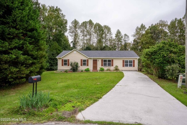 Photo - 303 Sedgefield Ct