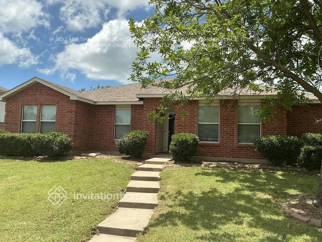 Building Photo - 1676 Wildrose Dr