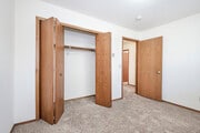 3BR, 1.5 BA - 1190 SF
