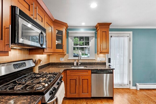 Photo - 32 Williams St
