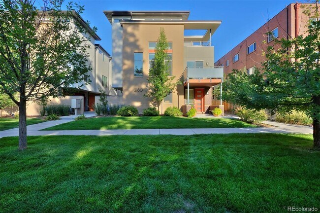 Photo - 2180 S Josephine St