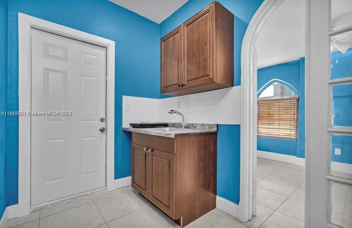 Photo - 613 Sharar Ave Apartment Unit 3
