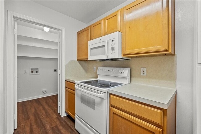 Photo - 2106 Roatan Calle