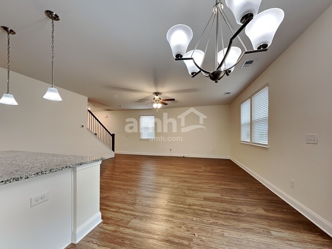 Photo - 105 Doral Blue Dr