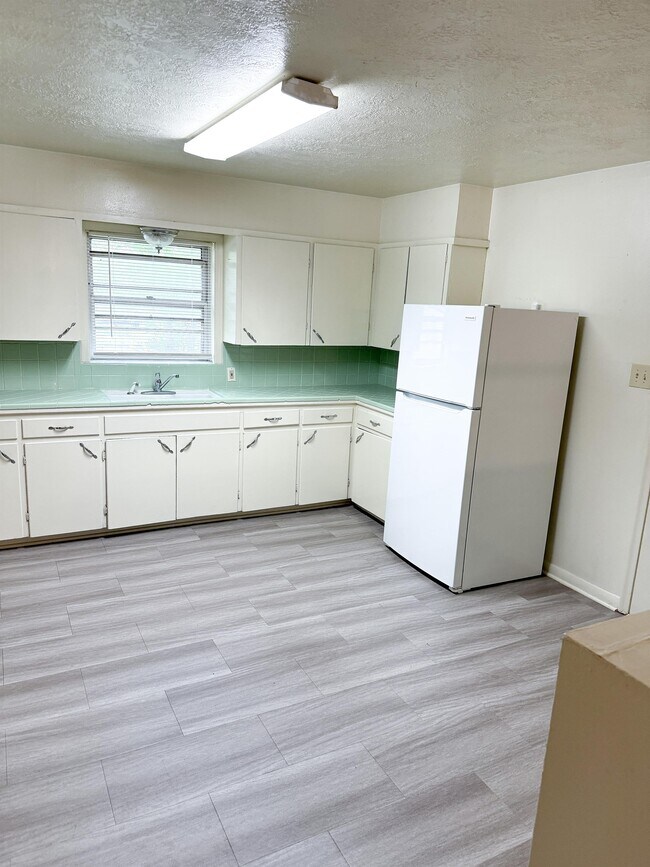 Photo - 1203 Batts St