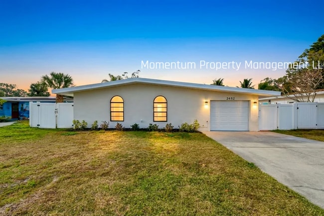Photo - Gorgeous 4 Bedroom in Dunedin! Full Upgraded w/ a Pool!! Don't Miss Out!!
