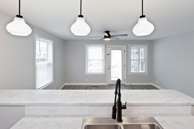 Photo - 2502 Sharondale Dr
