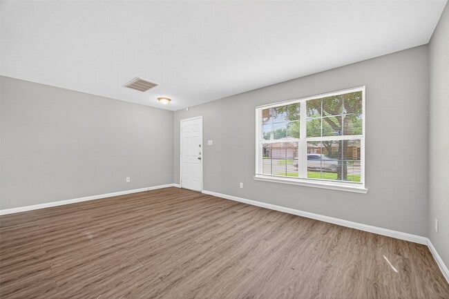 Photo - 15826 Kings Cypress Ln