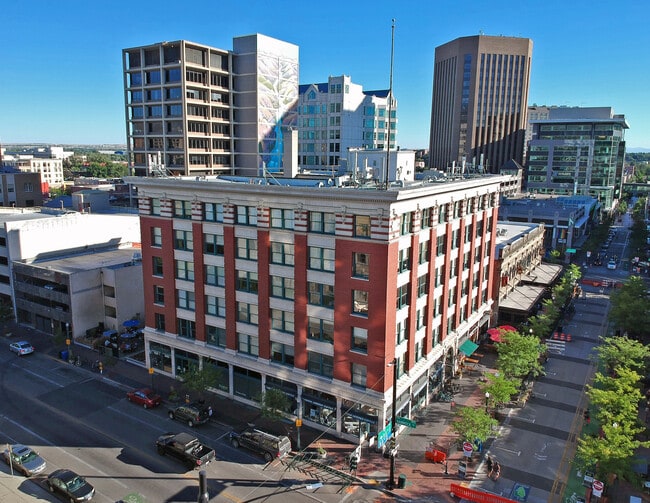 Photo - Idaho Building Apartments