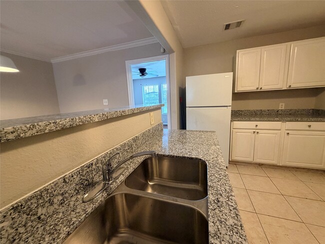 Photo - 5408 Groveton St