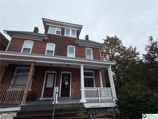 Building Photo - 616 Christian St