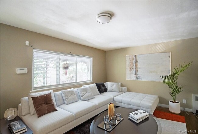 Building Photo - 304 Woodworth Ave Unit 2