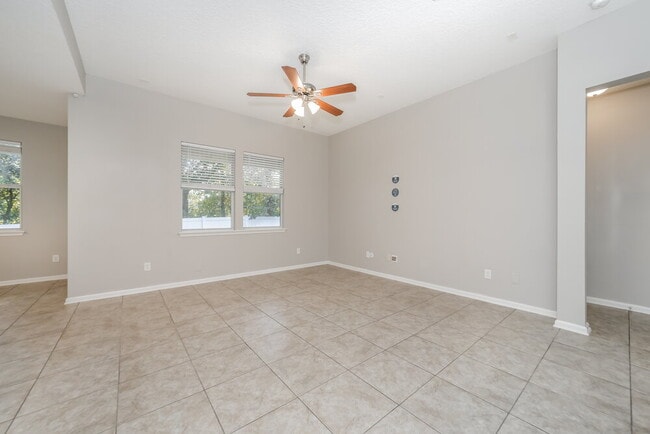 Photo - 1606 Creek Point Blvd