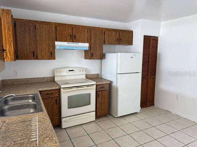 Photo - 306 Caldbeck Way