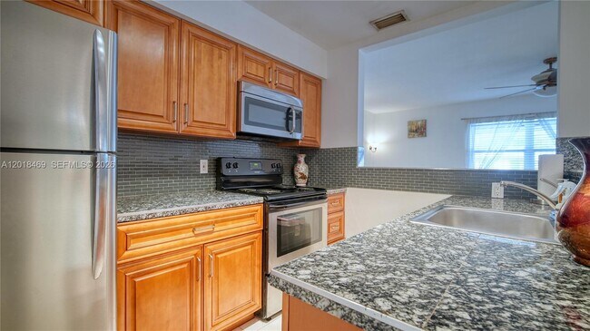 Photo - 1520 N Andrews Ave