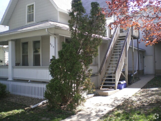 Building Photo - 935 17th St Rental