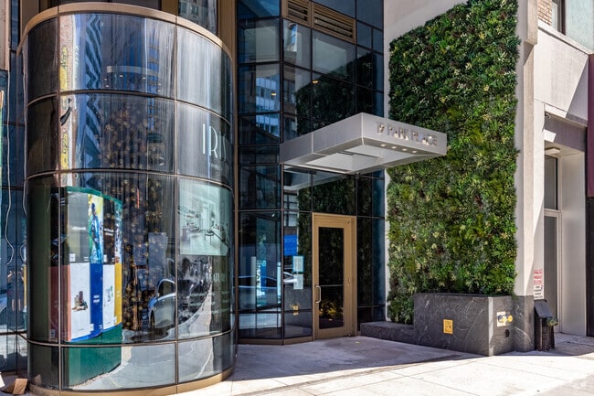 Entrance - Iris Tribeca