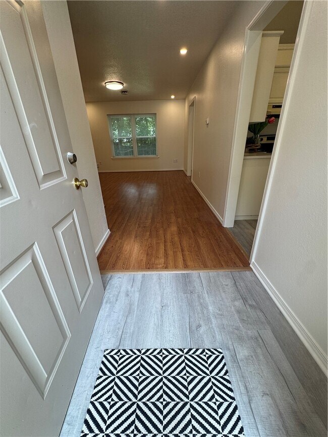 Photo - 1841 Seminole Ct
