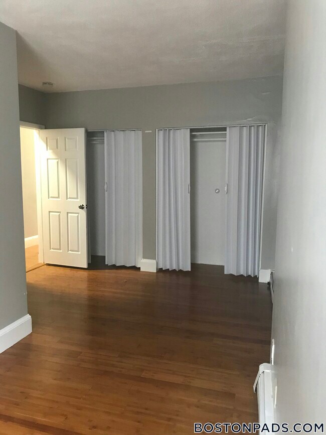 Photo - 338 Warren St Unit 5