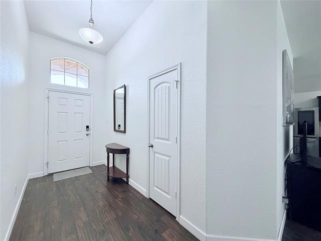 Photo - 520 Cantebury Park Ln