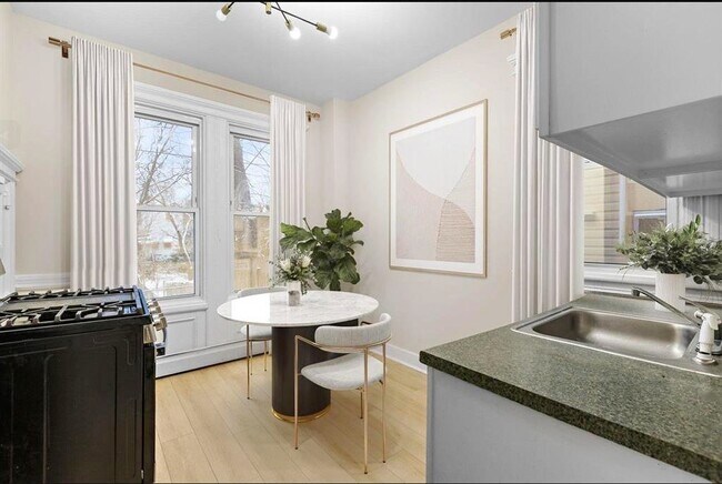 Photo - 110 Duncan Ave Unit 1R