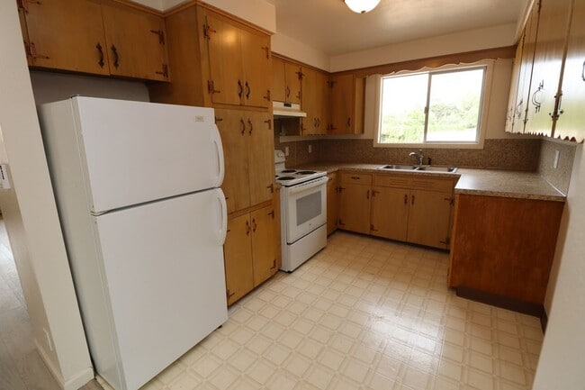 Photo - 3025 Madison St NE