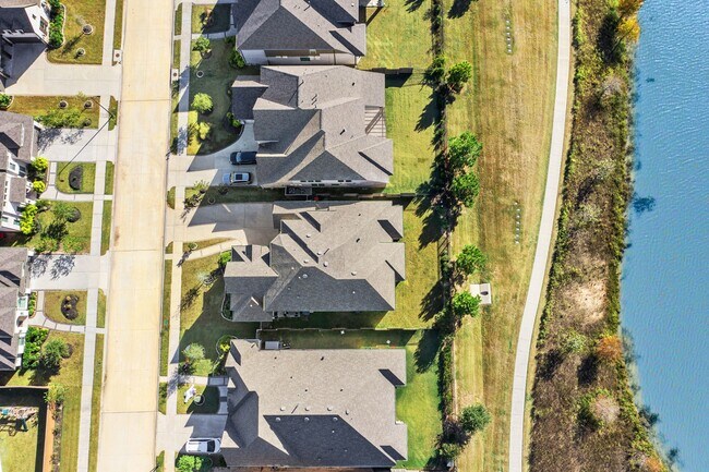 Photo - 7615 Blue Finch Ln