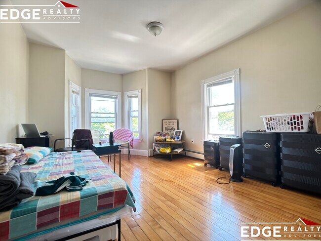 Photo - 61 Claymoss Rd Unit 1