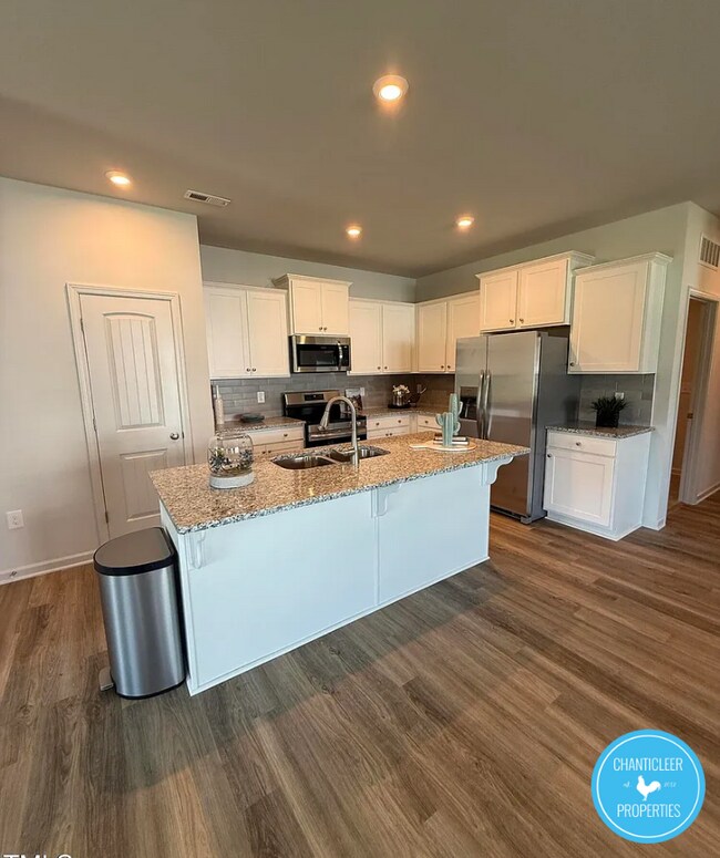 Photo - 6762 Hardwick Ln