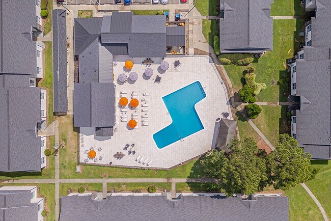 Elevate your lifestyle at Crossings @ 501 Apartments, where a resort-style pool awaits. Lounge in the sun or enjoy a refreshing swim in your private oasis. Don’t miss out—schedule your tour today and see the potential for your new home!