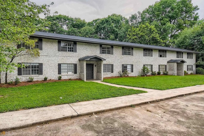 Photo - Room in Apartment on Cleveland St