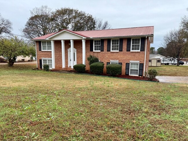 Photo - 101 Jones Valley Dr SW