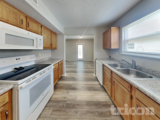 Photo - 1726 Farm Meadow Dr