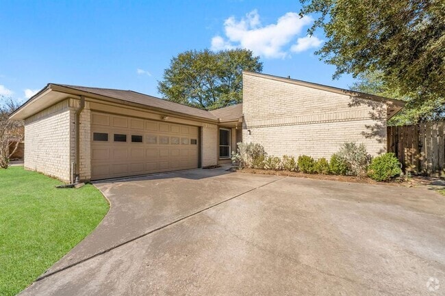 Building Photo - 3318 Hartfield Ln Rental