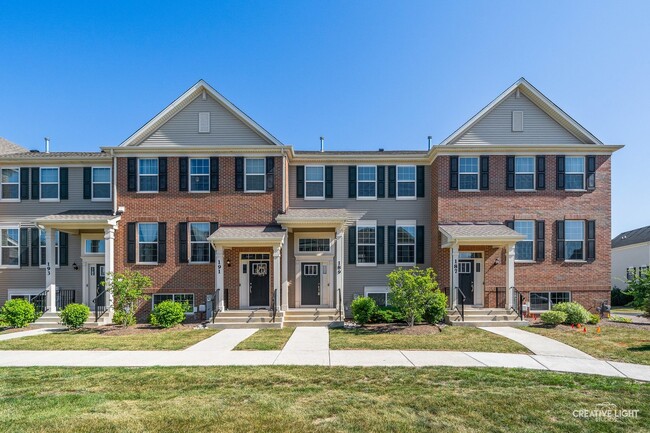 Photo - 189 Lakeshore Dr Townhome
