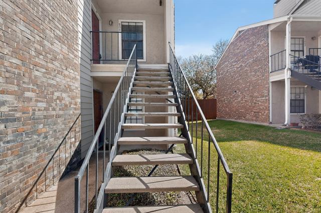 Building Photo - 4748 Old Bent Tree Ln Unit 808