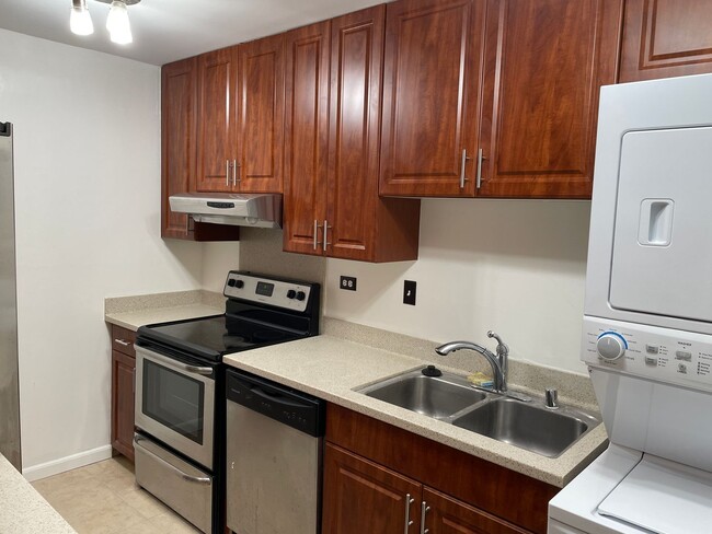 Photo - Fairway Manor ... 2 bedroom/Pets OK!