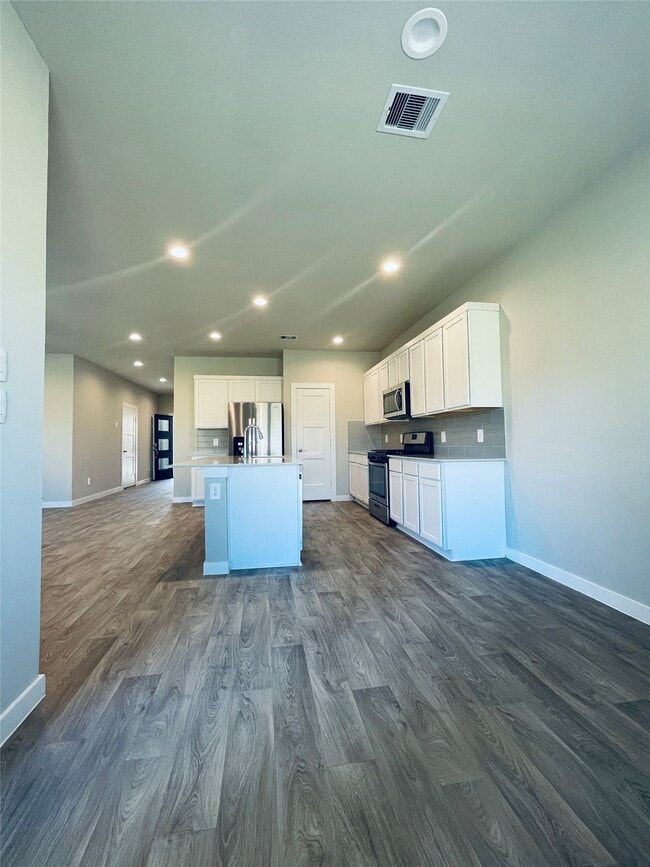 Building Photo - 14238 Wonder Lake Ln