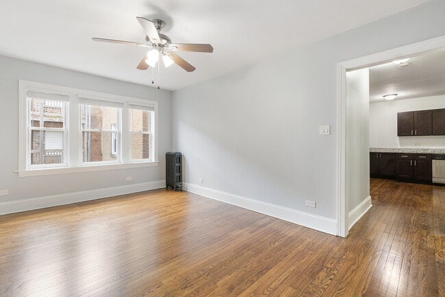 Photo - 1611 W Juneway Terrace Unit 2F