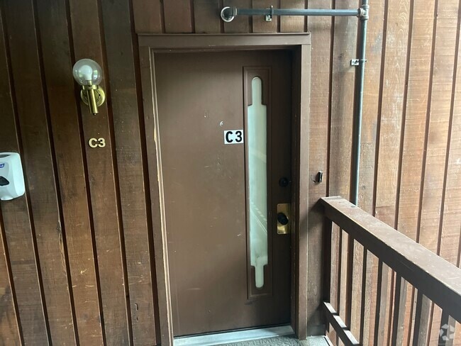 Building Photo - 1 Fairfield Ave Unit C3 Rental