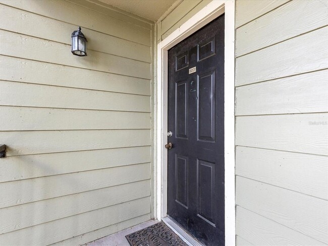 Photo - 2550 N Alafaya Trail Unidad 9201