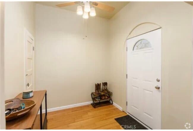 Building Photo - 9528 Washington St Rental