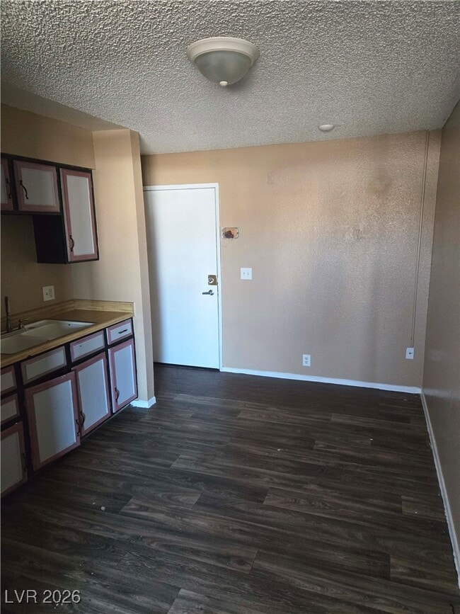 Photo - 305 N 10th St Unidad 32